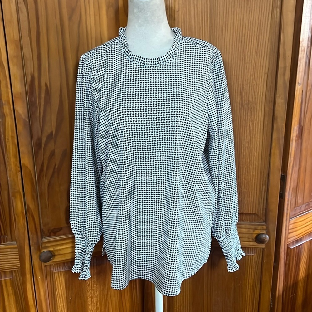 Renuar Black and White Blouse